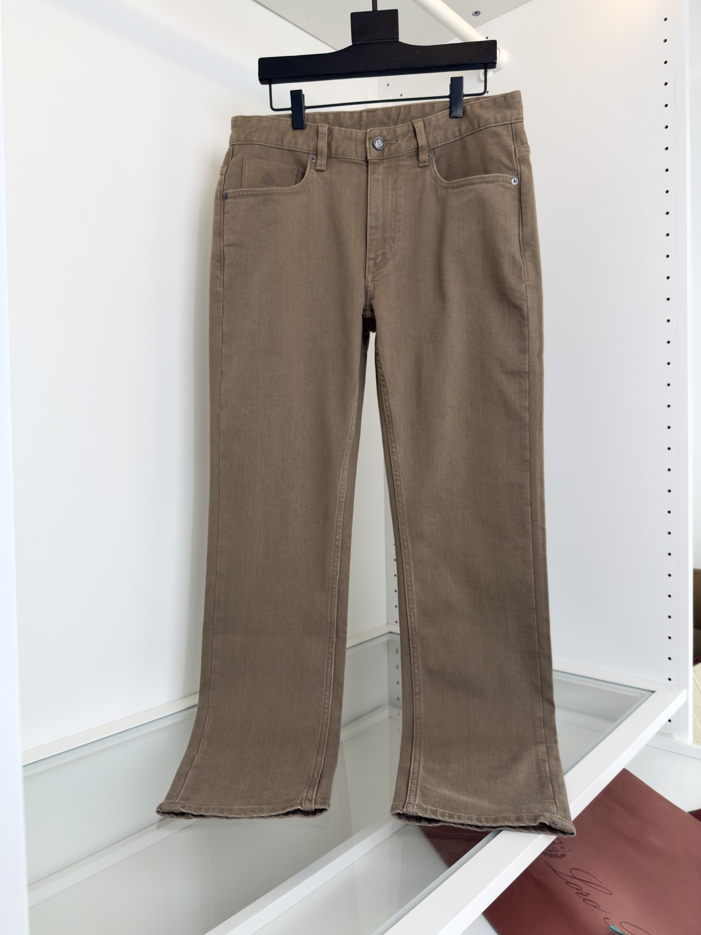 “Fall 2025 Khaki Jeans: Cone Denim Conlon Cowboy Classic Five-Packed Style” - 图片 1