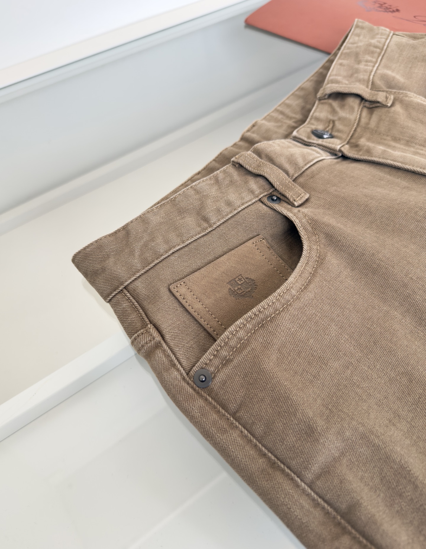 “Fall 2025 Khaki Jeans: Cone Denim Conlon Cowboy Classic Five-Packed Style” - 图片 3