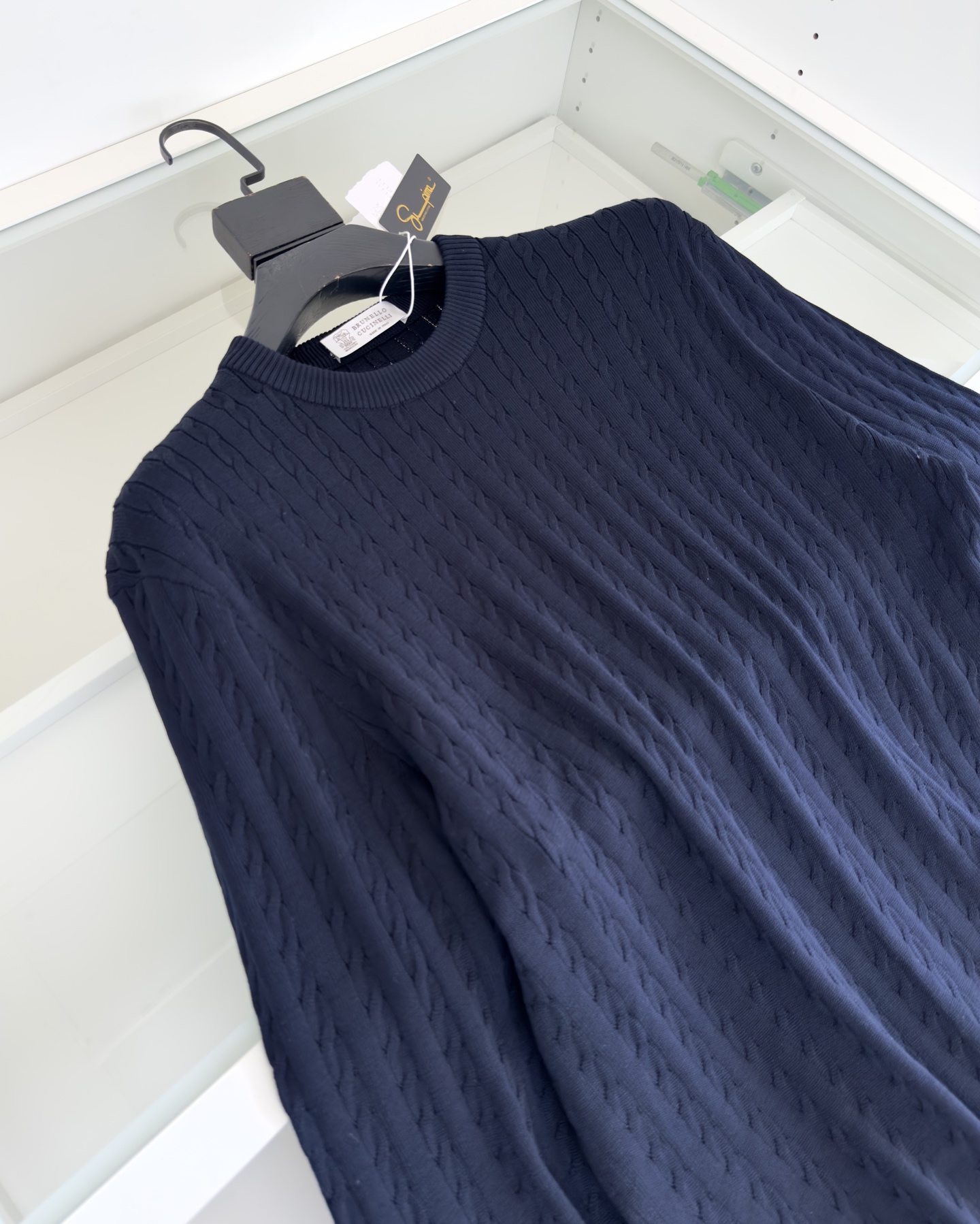 “High-Quality Crafted Clothing Collection 2025AW: Modern Designs and Premium Fabrics for Classic Style” - 图片 3