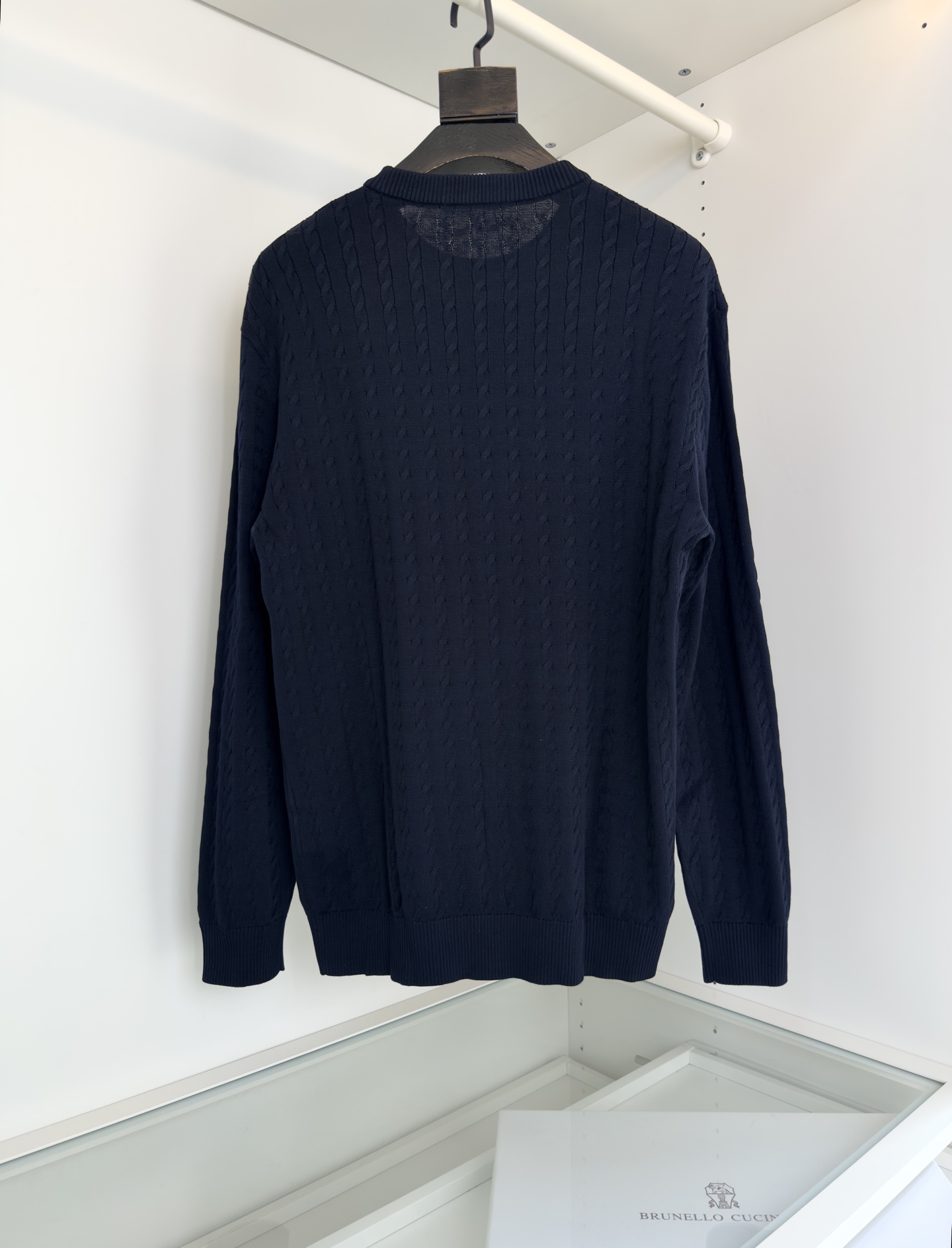 “High-Quality Crafted Clothing Collection 2025AW: Modern Designs and Premium Fabrics for Classic Style” - 图片 2