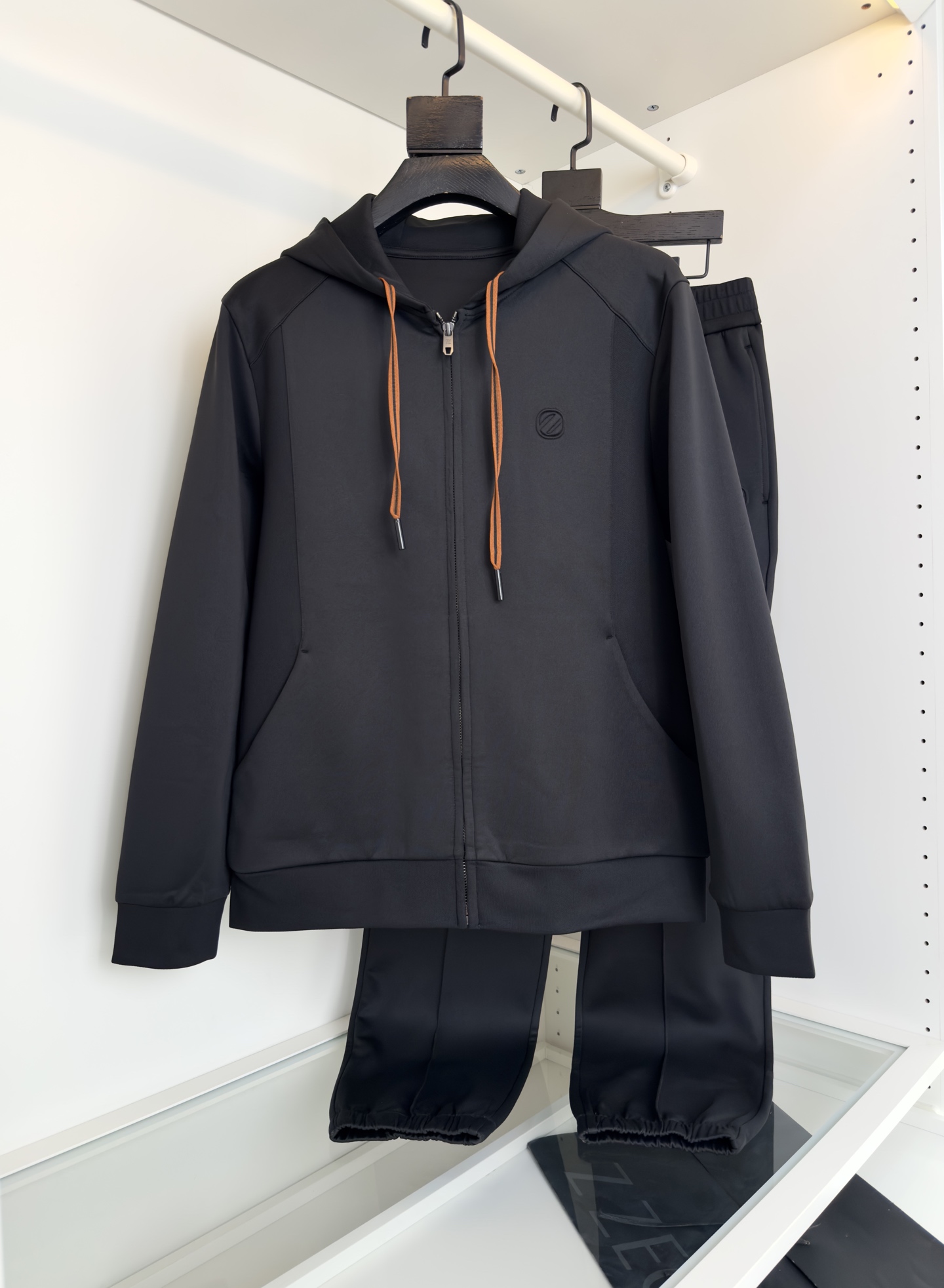 外套 ZE*NA杰*亚 2025秋冬 （可搭配套装）休闲运动连帽休闲套装 经典款 胸口标志点缀 结合 几