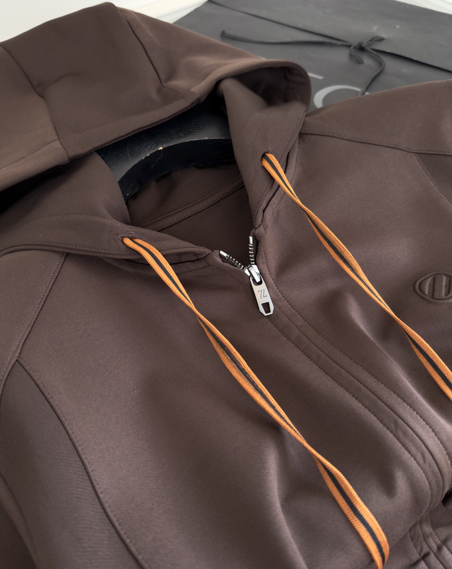 外套 ZE*NA杰*亚 2025秋冬 （可搭配套装）休闲运动连帽休闲套装 经典款 胸口标志点缀 结合 几