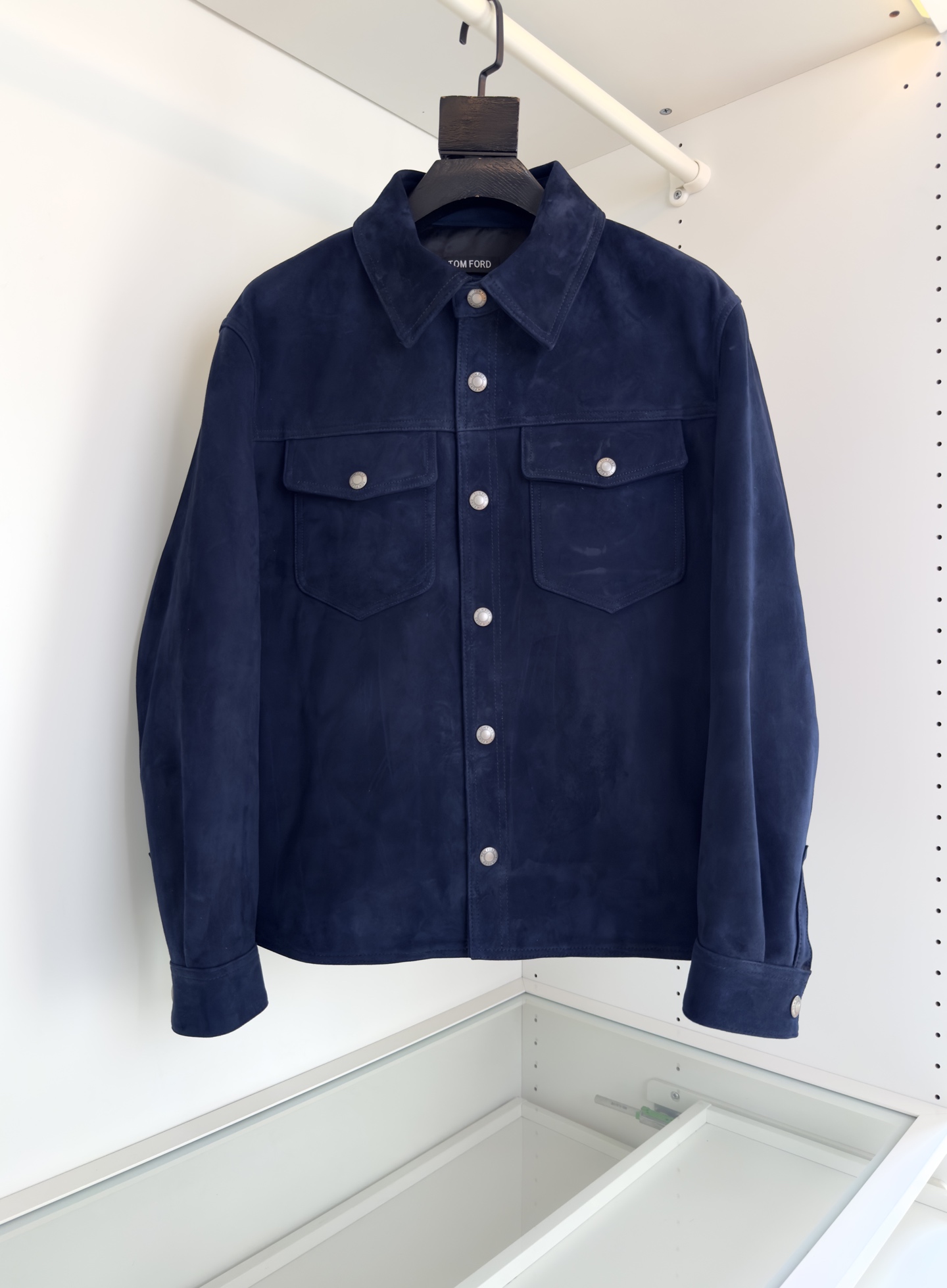 TOM FO*D, caballero elegante, otoño-invierno 2025, lujo mate, piel de oveja de gamuza de Nueva Zelanda, chaqueta de cue…