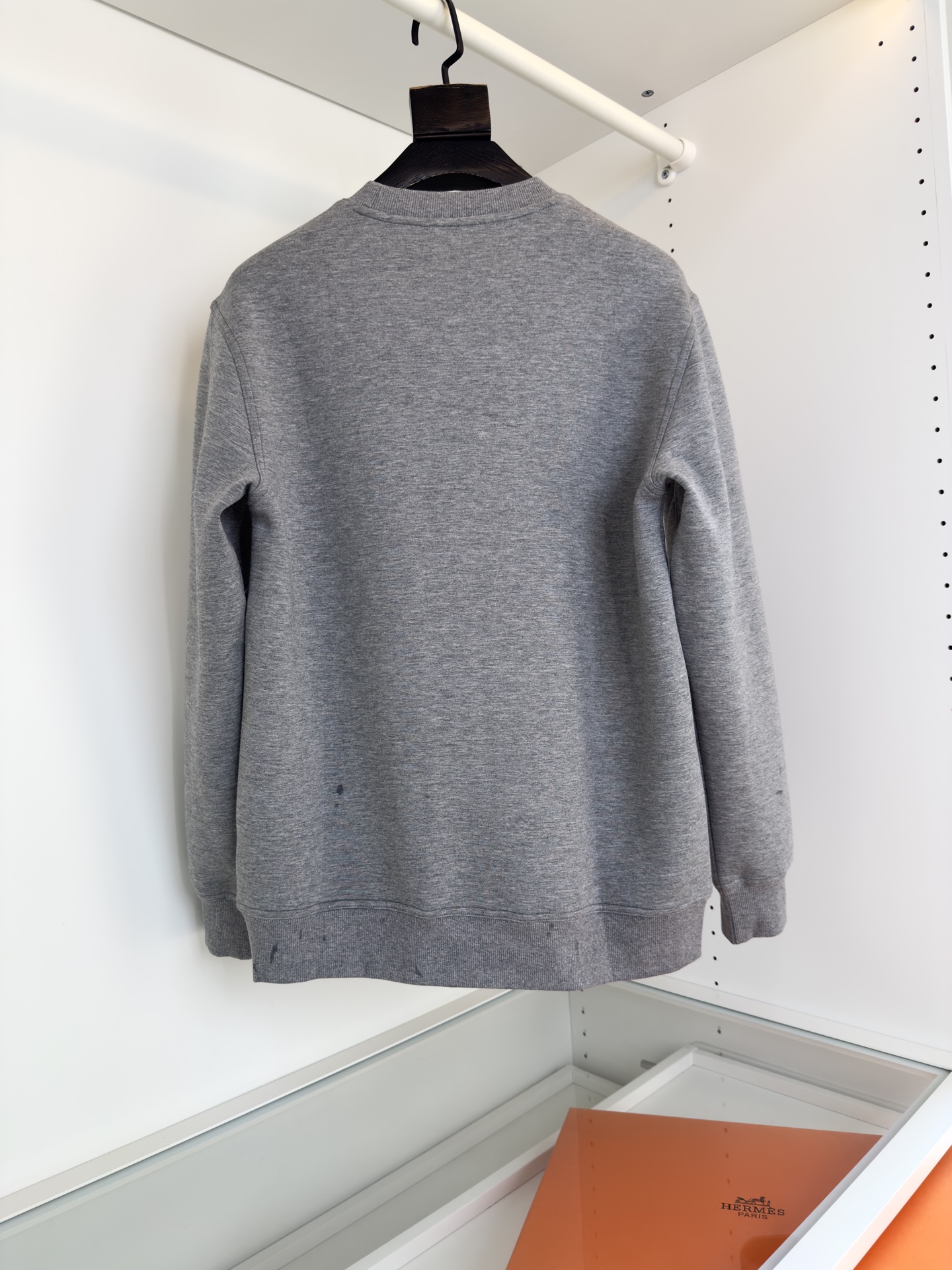 Hermès Men's Gray Cotton Sweatshirt with Embroidered Library Stamp Detail 3 i1757859554791 9961 0 1