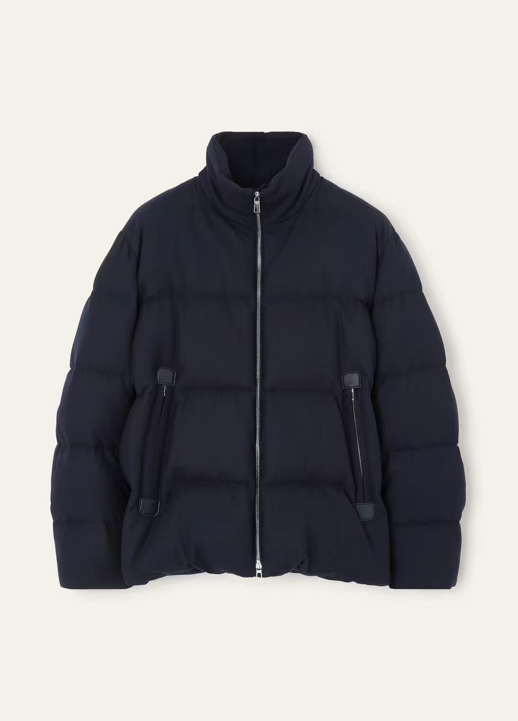 Lo*ro Pi*na诺 u翩雅 2025秋冬 商务通勤立领羽绒外套！年年经典款式 小立领 两侧插袋 拉