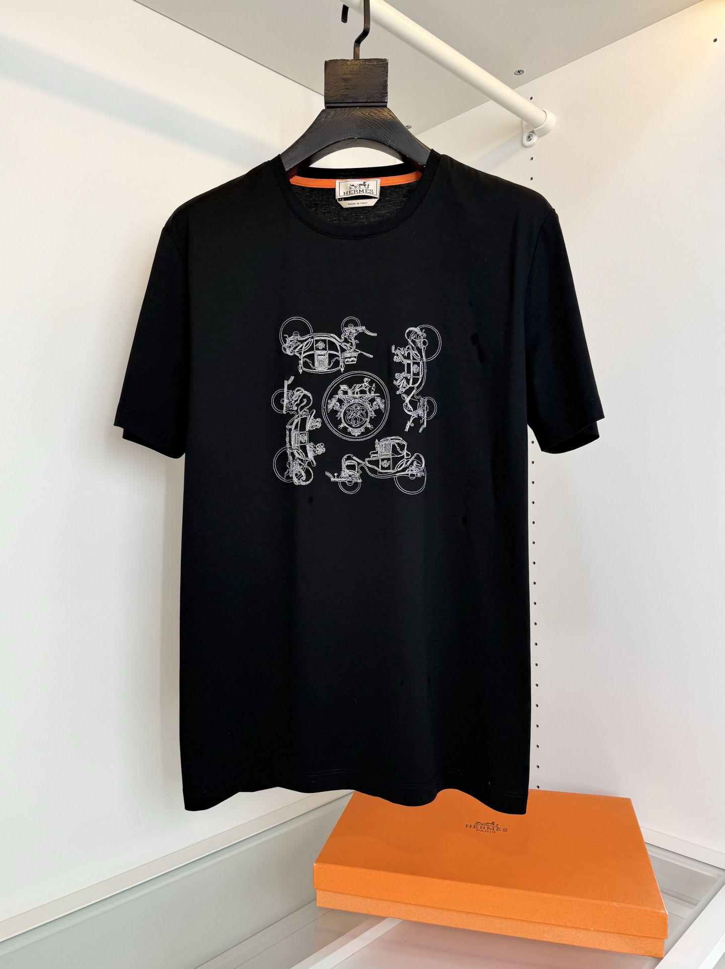 에르메스 자수 프린트 코튼 반팔 티셔츠 2203 Hermes T Shirt
