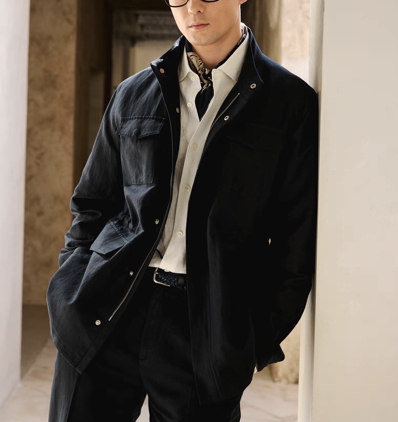 NO:743234,The model’s upper body effect is as follows!  Try on 172-size L is suitable. Please refer to the size chart when placing an order, men's clothing,19860909模特上身效果如下！ 试穿172-穿L码合适 下单可参考尺码表,男装,,Women's clothing