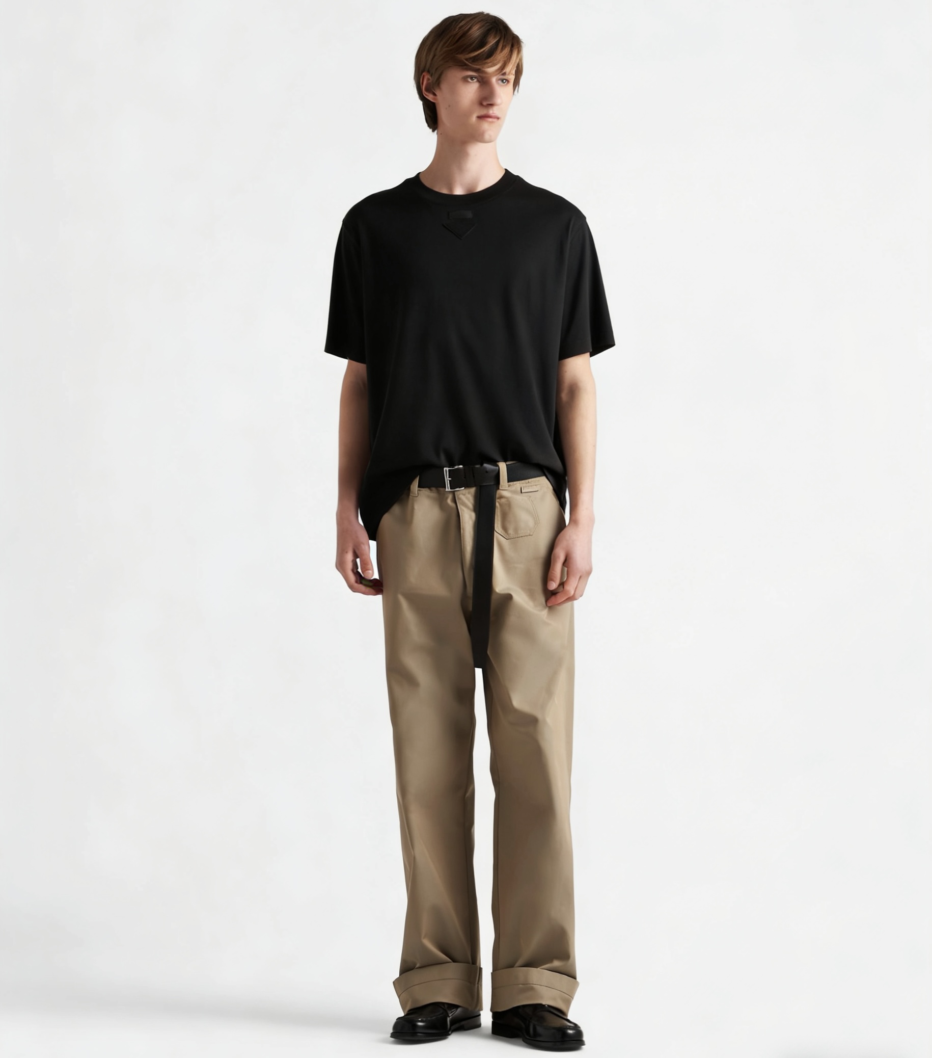 NO:776923,The model's upper body effect is as follows. Try on 172-size L is suitable. When placing an order, please refer to the size chart, Prada-clothing, prada,19860909模特上身效果如下 试穿172-穿L码合适 下单可参考尺码表,普拉达-服装,prada,,Women's clothing