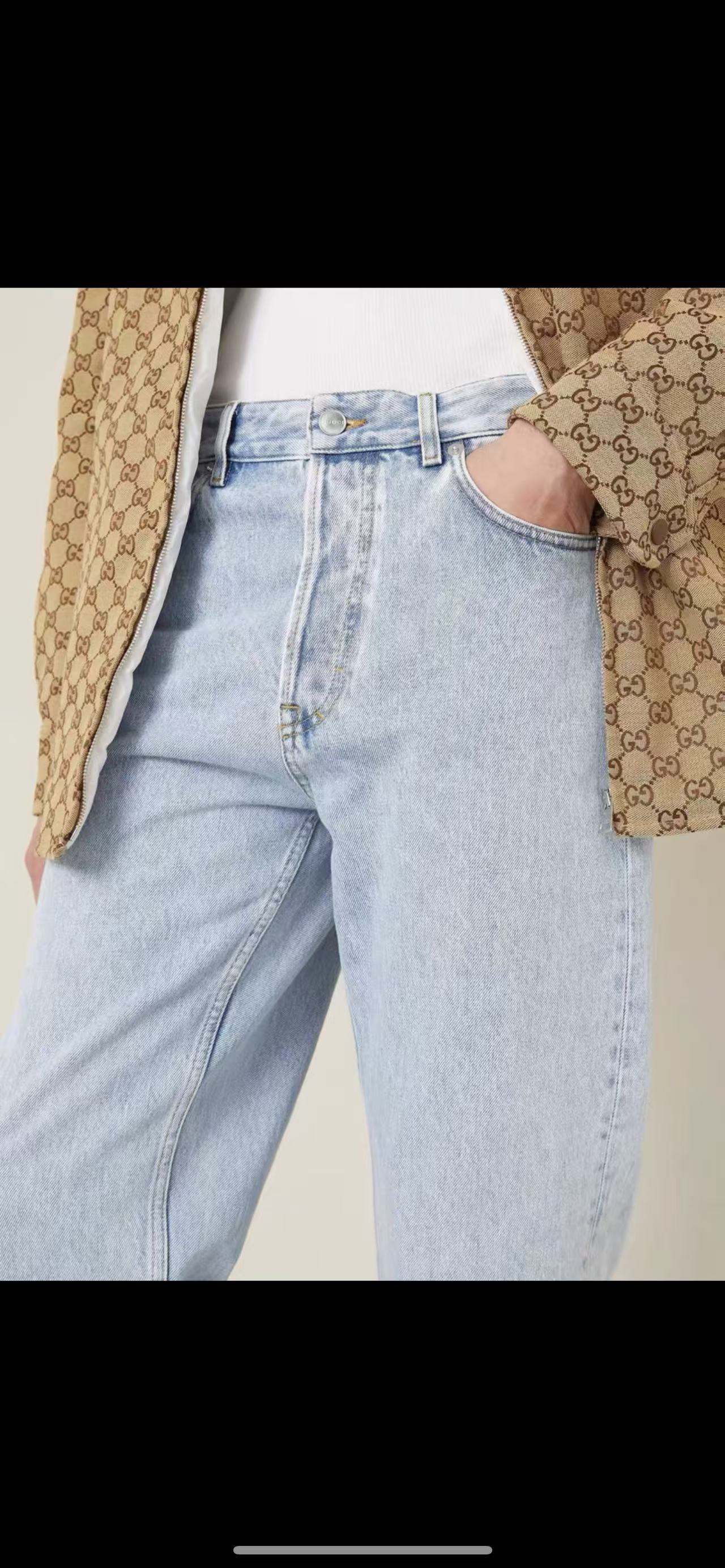NO:859984,The model's upper body effect is as follows. Try on 172-size 32 is suitable. Please refer to the size chart when placing an order, Gucci-clothing, gucci,19860909模特上身效果如下 试穿172-穿32码合适 下单可参考尺码表,古驰-服装,gucci,,Women's clothing