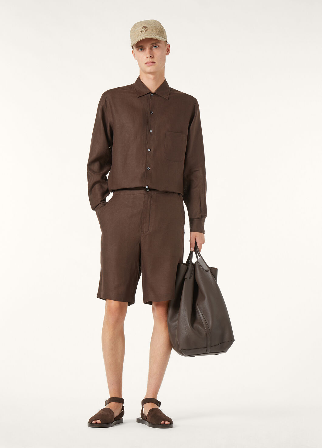 NO:859938,The model's upper body effect is as follows. Try on 172-size L is suitable. Please refer to the size chart when placing an order, men's clothing.19860909模特上身效果如下 试穿172-穿L码合适 下单可参考尺码表,男装,,Women's clothing