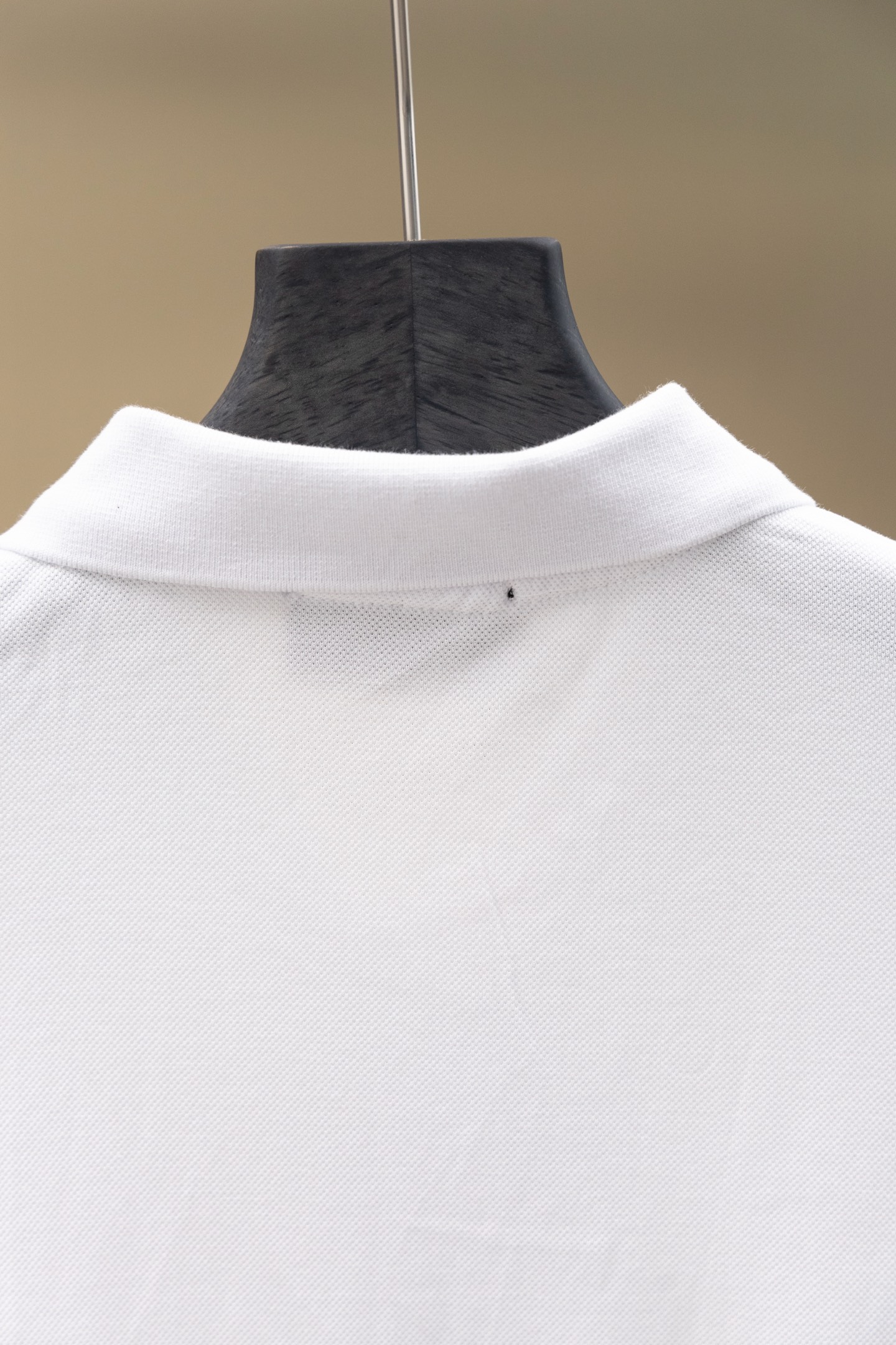 
Gucci/古驰 25ss新款
经典三色彩条Logo印花 贴袋Polo
230克重全棉珠地
颜色：白 