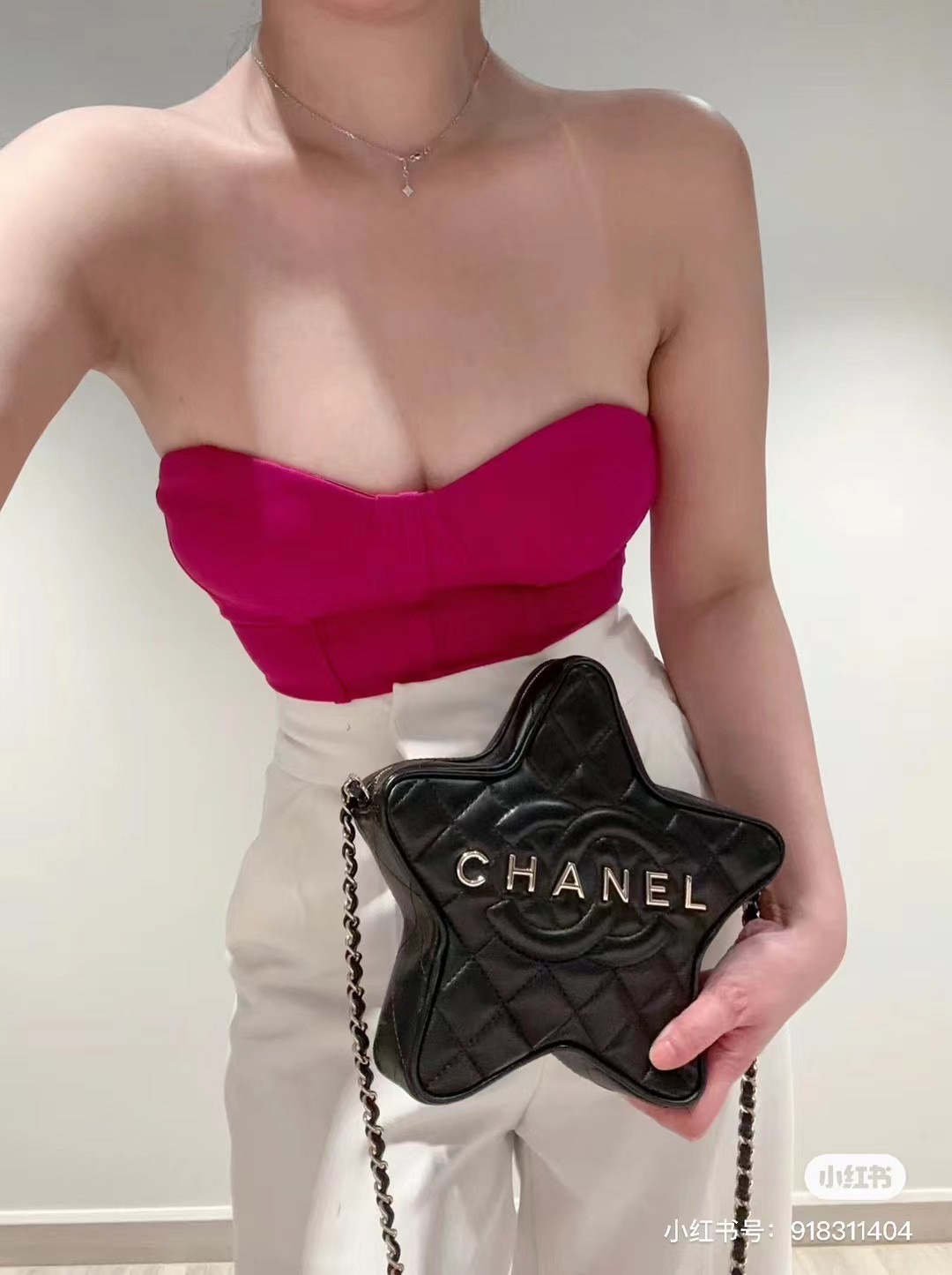 Chanel Designer
 Crossbody & Shoulder Bags Gold