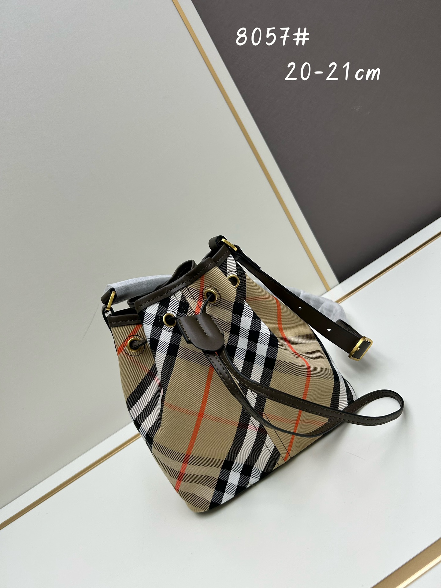 Burberry Sacs À Main Sac Seau Cadre en bois à carreaux Femmes Toile Cuir de vache