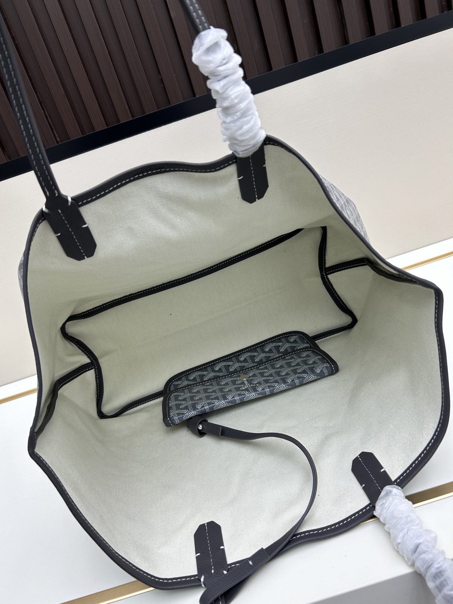 升级版中号goyard双面牛皮托特购物袋作为他们家最经典的tote双面款绝对又提升了一个level加了内