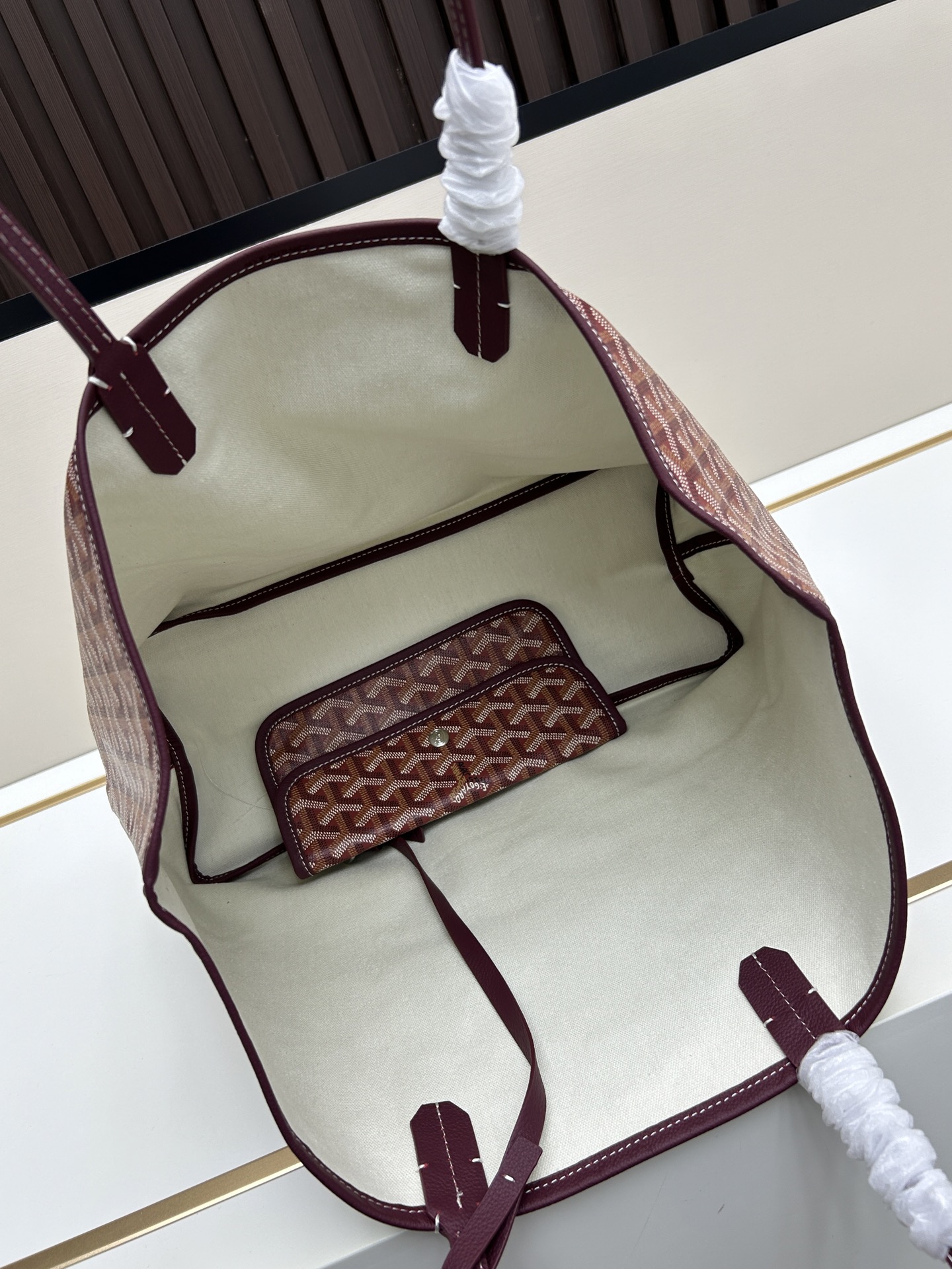 升级版中号goyard双面牛皮托特购物袋作为他们家最经典的tote双面款绝对又提升了一个level加了内