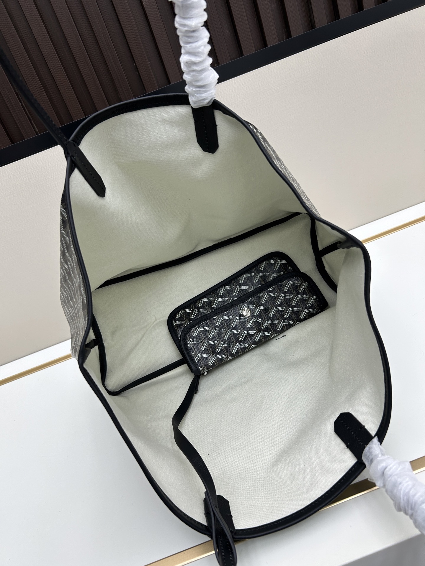 升级版中号goyard双面牛皮托特购物袋作为他们家最经典的tote双面款绝对又提升了一个level加了内