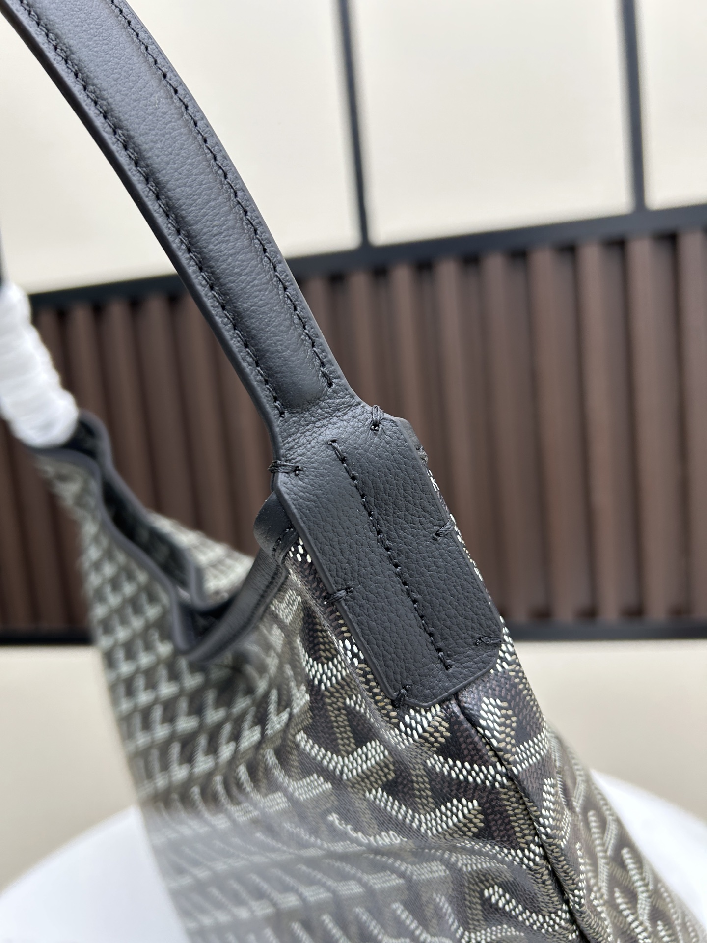 升级版goyard hobo拉链托特深蓝色🌑又有新款啦～而且是新爆款1w多买的zp回来开发goyard对