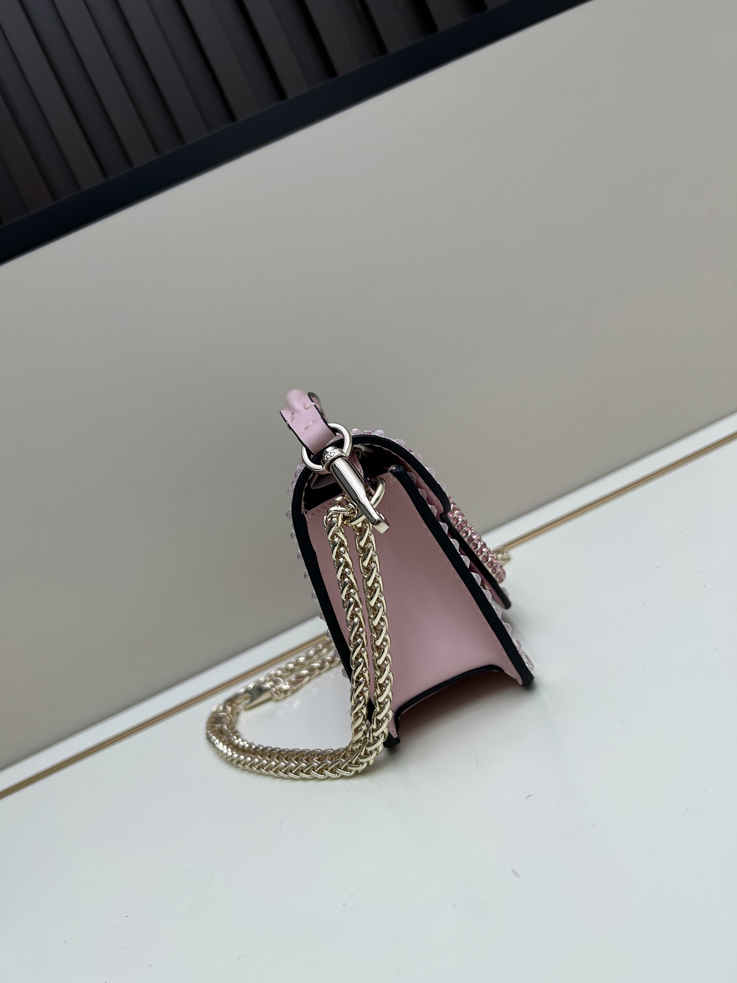 MINI LOCÒ仿水晶装饰手袋-VLogo Signature施华洛世奇®仿水晶装饰-配可拆卸提手和可