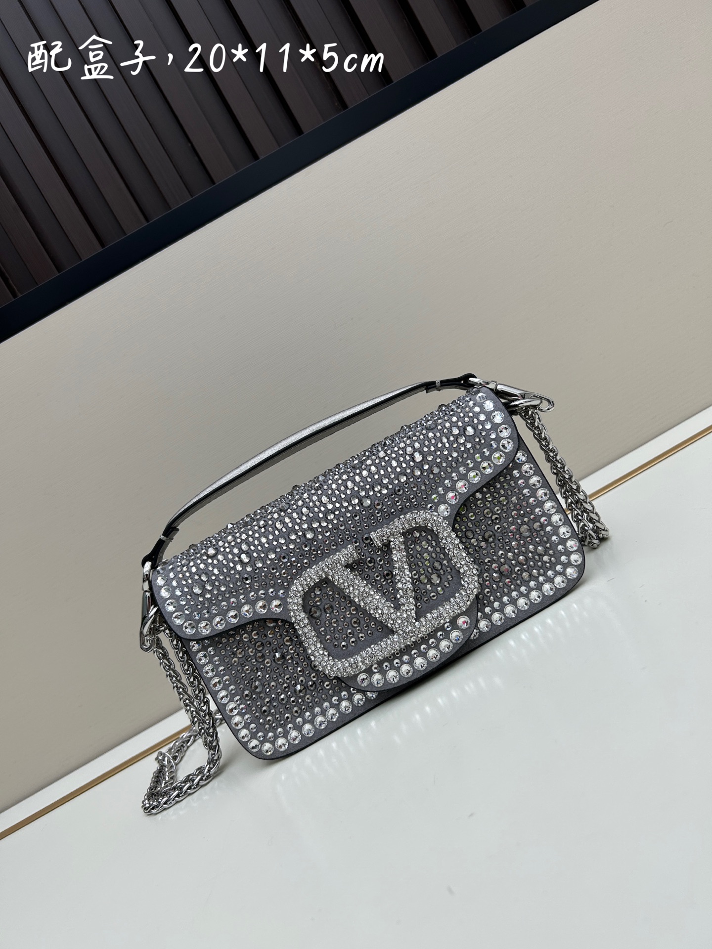 MINI LOCÒ仿水晶装饰手袋-VLogo Signature施华洛世奇®仿水晶装饰-配可拆卸提手和可