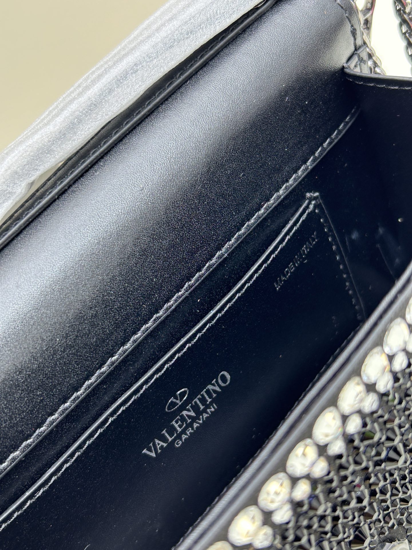 MINI LOCÒ仿水晶装饰手袋-VLogo Signature施华洛世奇®仿水晶装饰-配可拆卸提手和可