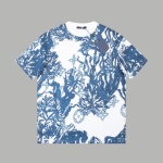 245 ¥ lv 2024SS spring and summer new short -sleeved short -sleeved This fresh cotton T -shirt uses exquisite litter knitting patterns, which is eye -catching. It uses the series of Monogram Aquagarden corals and seaweed display, which is reminiscent of refreshing swimming. This item is noticeable with the white item, creating a summer style. Monogram aquagarden litter fabric, negative LV label. S m l xl 1 245 ¥ lv 2024SS spring and summer new short -sleeved short -sleeved This fresh cotton T -shirt uses exquisite litter knitting patterns, which is eye -catching. It uses the series of Monogram Aquagarden corals and seaweed display, which is reminiscent of refreshing swimming. This item is noticeable with the white item, creating a summer style. Monogram aquagarden litter fabric, negative LV label. S m l xl