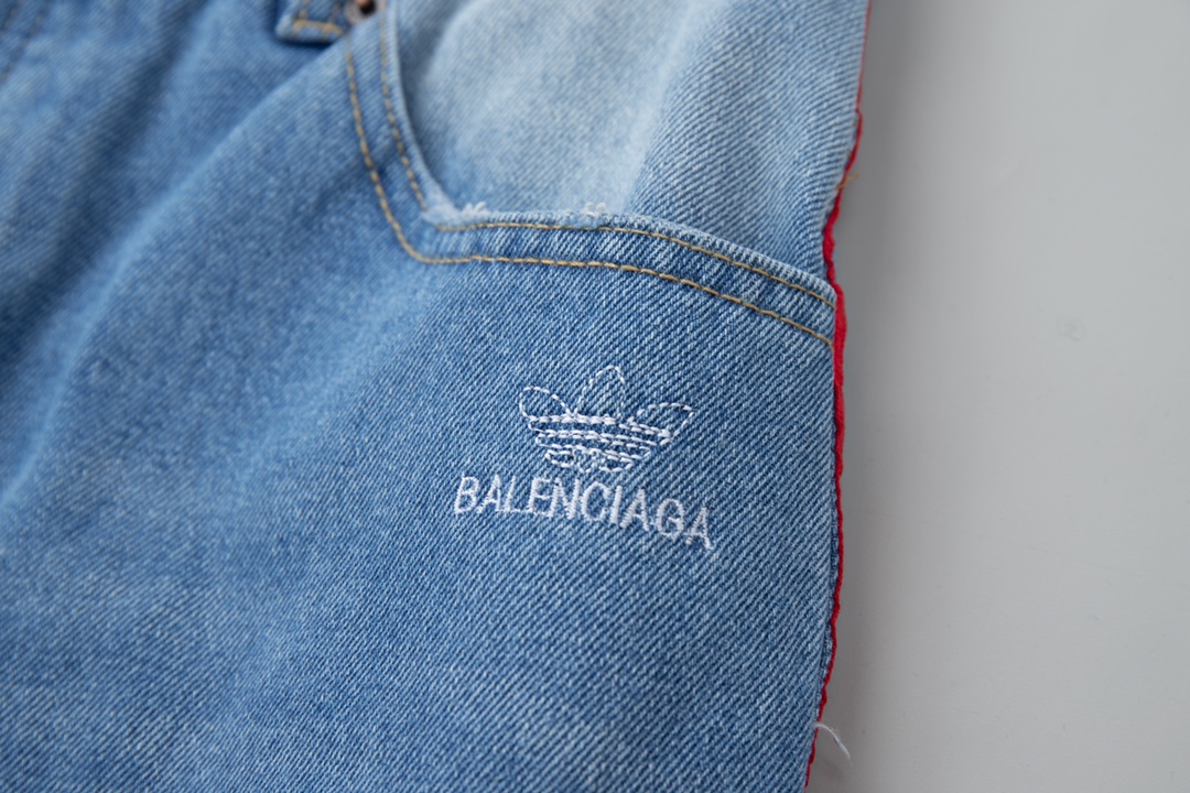 High-Quality Balenciaga Paris World 25SS Collapse: Intricate Hand-Positioned Crafting Techniques - 图片 4