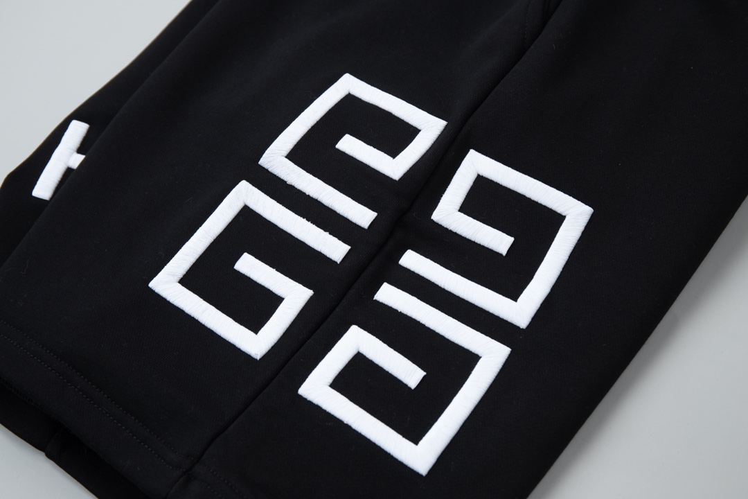 GIVENCHY FW21 Logo Embroidered Curtains & Shorts in High-Quality Fabric – Sizes S-XL - 图片 7