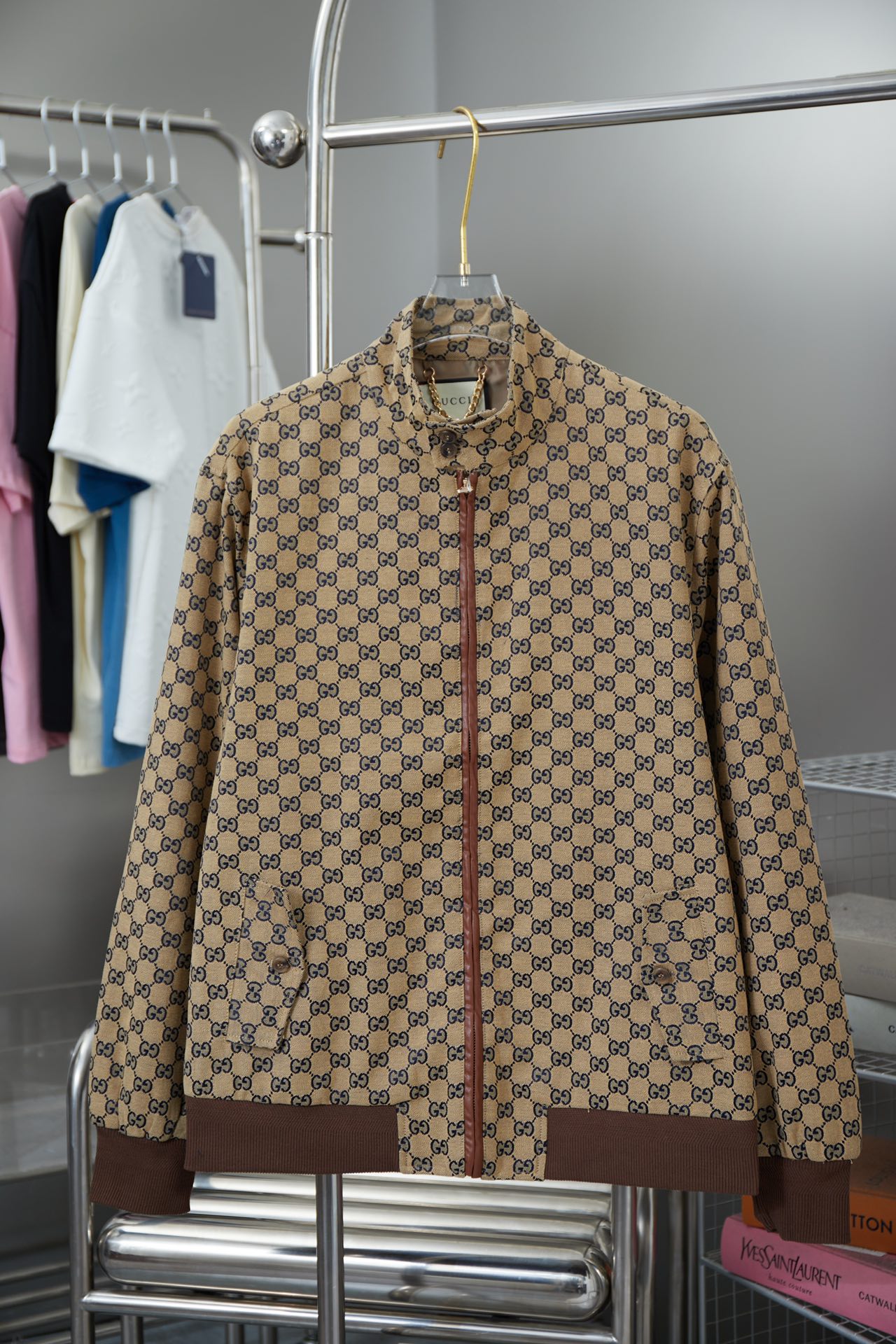 Gucci Kleding Jas &Jassen Rood Naaien Unisex Canvas Katoen Koeienhuid Kettingen