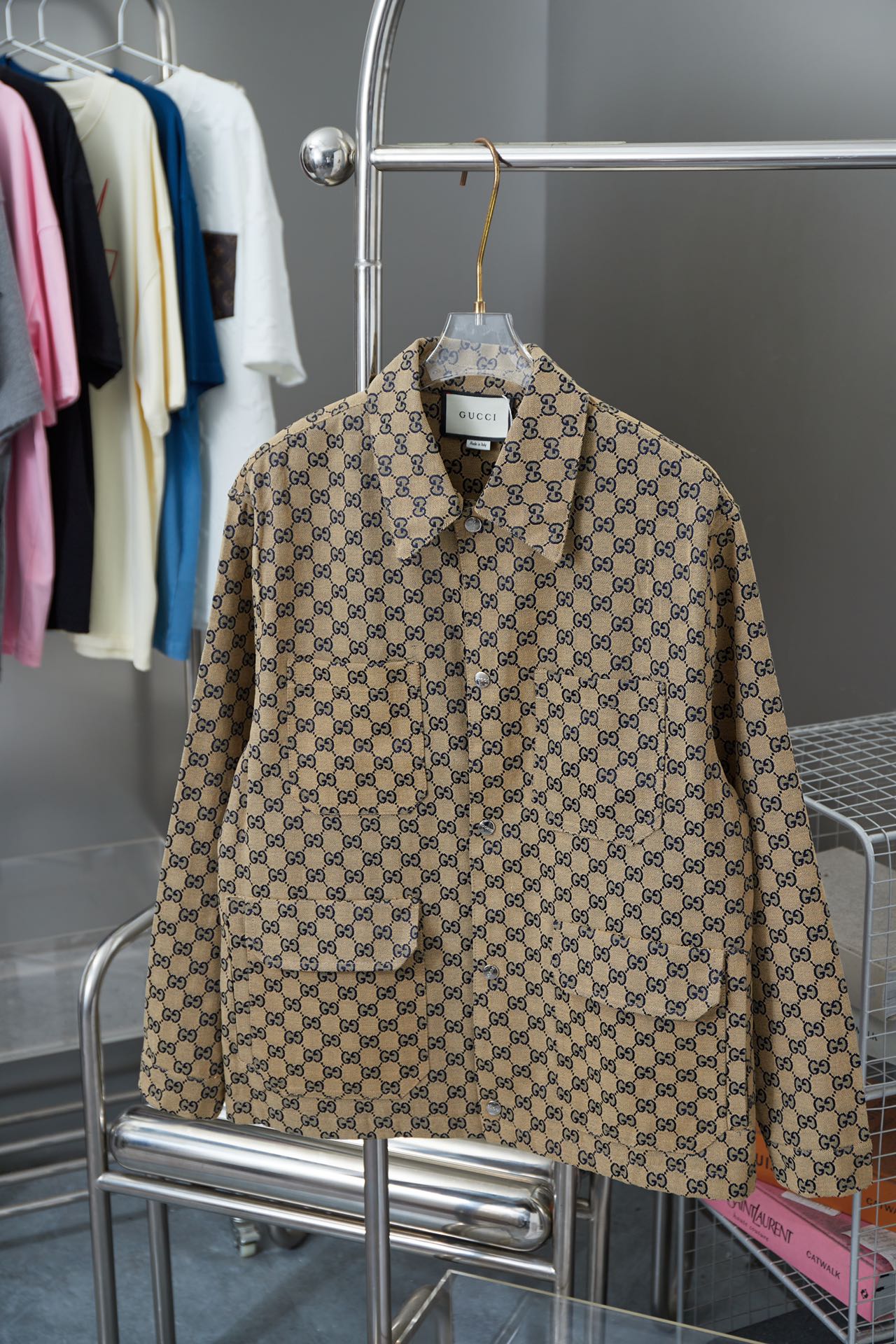Alta calidad Gucci 𝙂𝙐𝘾𝘾𝙄 GC 24FW doble G azul marino jacquard pequeño múltiples bolsillos chaqueta con cuello sola…