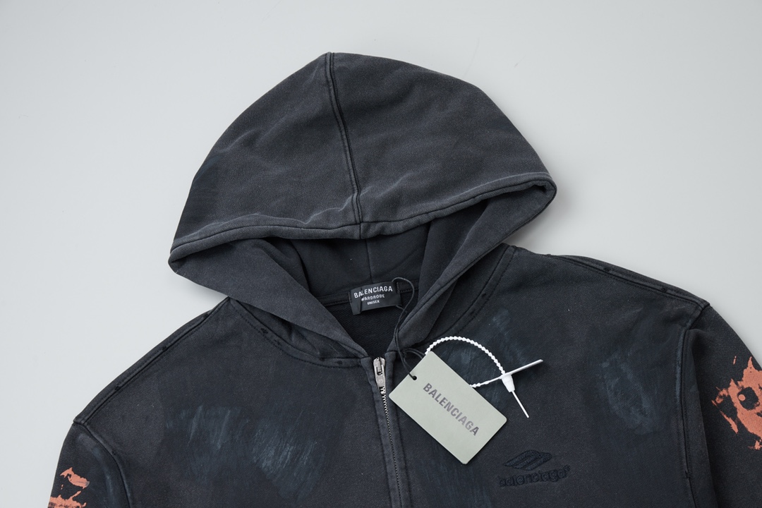 Luxury Parisian Balentia BLCG 24SS Hoodie: Detailed Features and Quality Craftsmanship - 图片 3