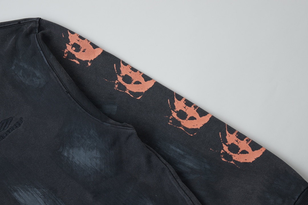 Luxury Parisian Balentia BLCG 24SS Hoodie: Detailed Features and Quality Craftsmanship - 图片 6