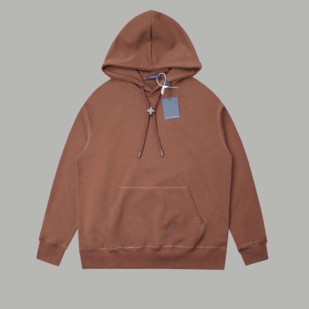 Luxury Louis Vuitton Embroidered Hood Guard with Gold Details and Fur Coating - 图片 1