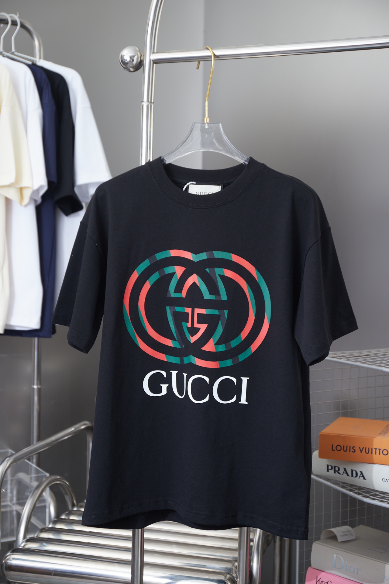Gucci GUCCI GC 25SS nueva primavera temprana, clásico estampado rojo y verde doble G camiseta de manga corta, lujo lige…