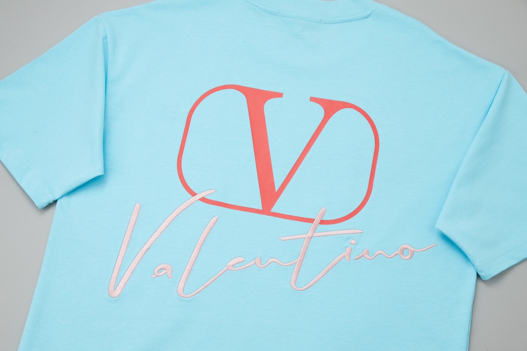 Luxury Val*ntino 2025 Classic Logo Embroidered Shirt with Premium Details - 图片 6