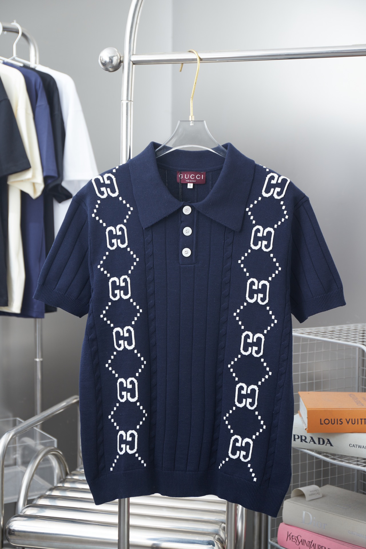 GUCCI Gucci 25SS nueva llegada de principios de primavera, polo de punto de manga corta con intarsia GG, estilo de lujo…