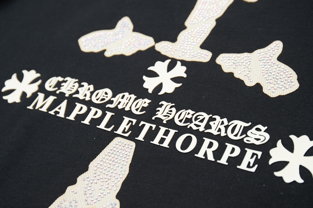 Chrome Hearts Vintage T-Shirt Crew Neck with Cross Design - Stylish and Comfortable 8 i1740559446 9365 18