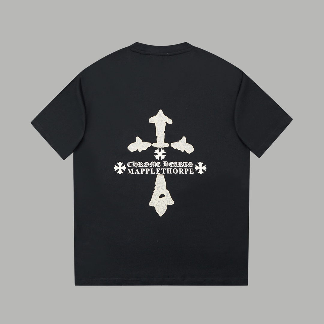 Chrome Hearts Vintage T-Shirt Crew Neck with Cross Design - Stylish and Comfortable 2 i1740559446 9402 0