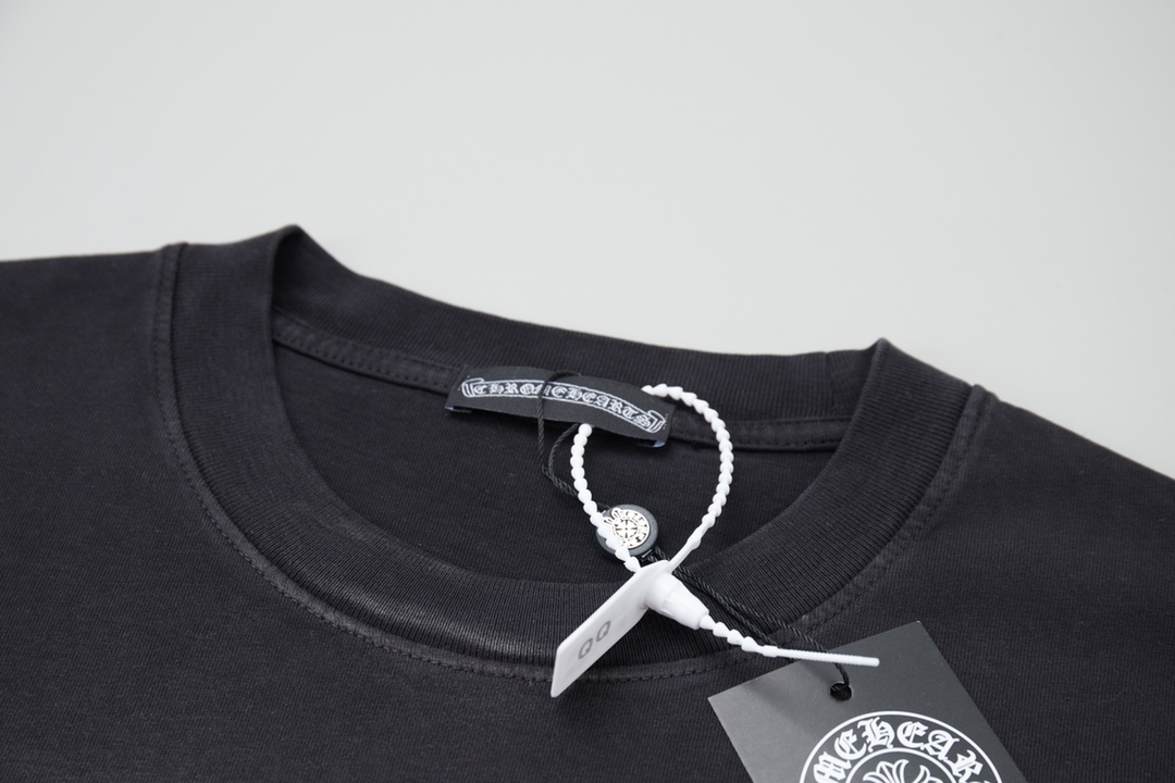 Chrome Hearts Vintage Graphic Tee - Soft Cotton Crew Neck T-Shirt 3 i1740563703 8454 6