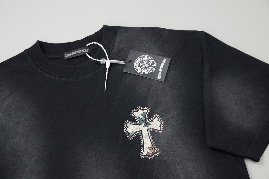 Chrome Hearts Vintage T-Shirt - Crew Neck Tee with Cross Patch - S to XL 3 i1740587594 5432 8