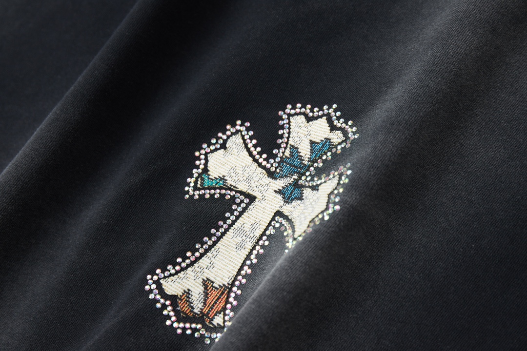Chrome Hearts Vintage T-Shirt - Crew Neck Tee with Cross Patch - S to XL 4 i1740587594 758 6