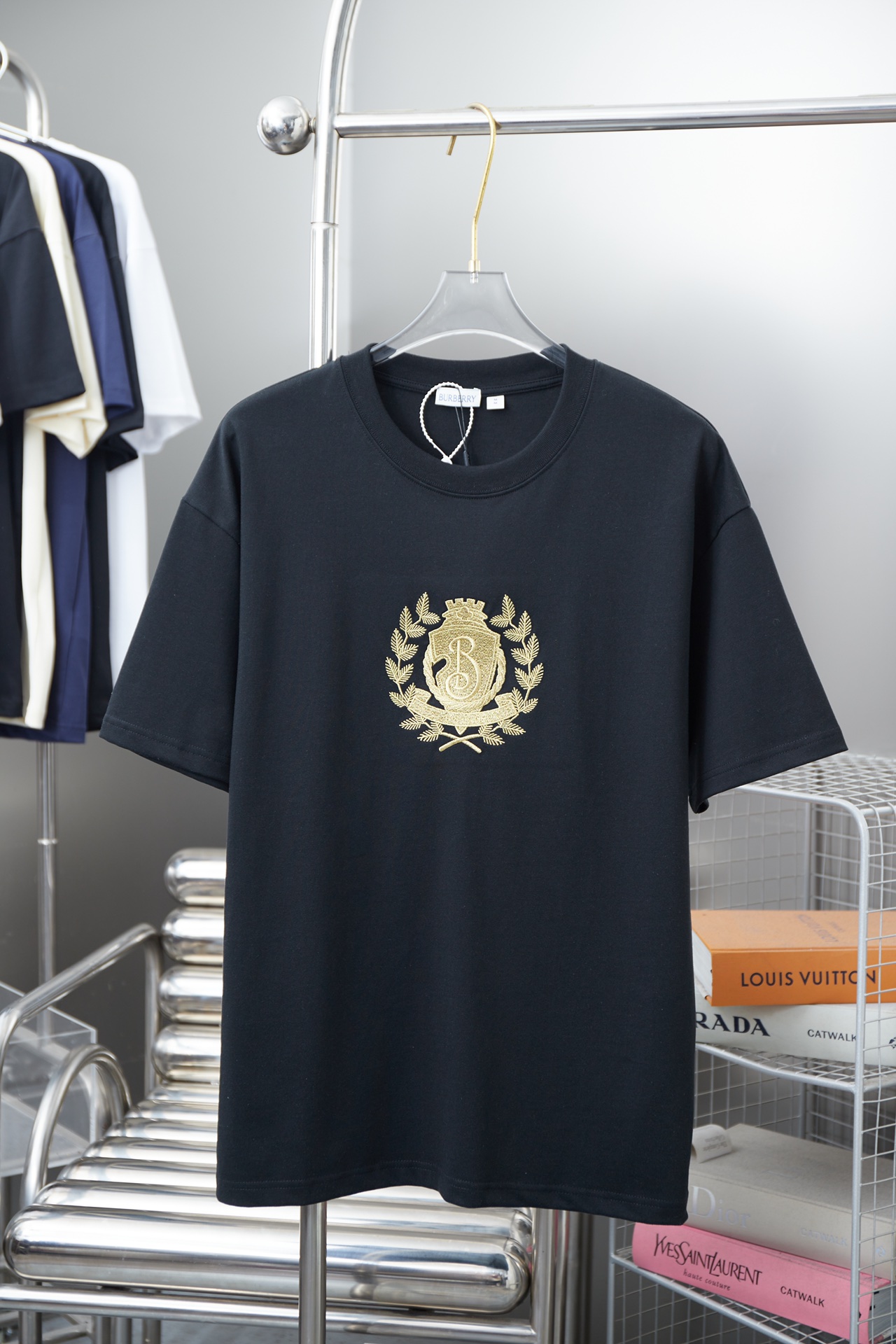 BBR Baojia 2025ss nueva camiseta Mangas cortas microbordadas metálicas Artículo esencial de lujo ligero para los despla…