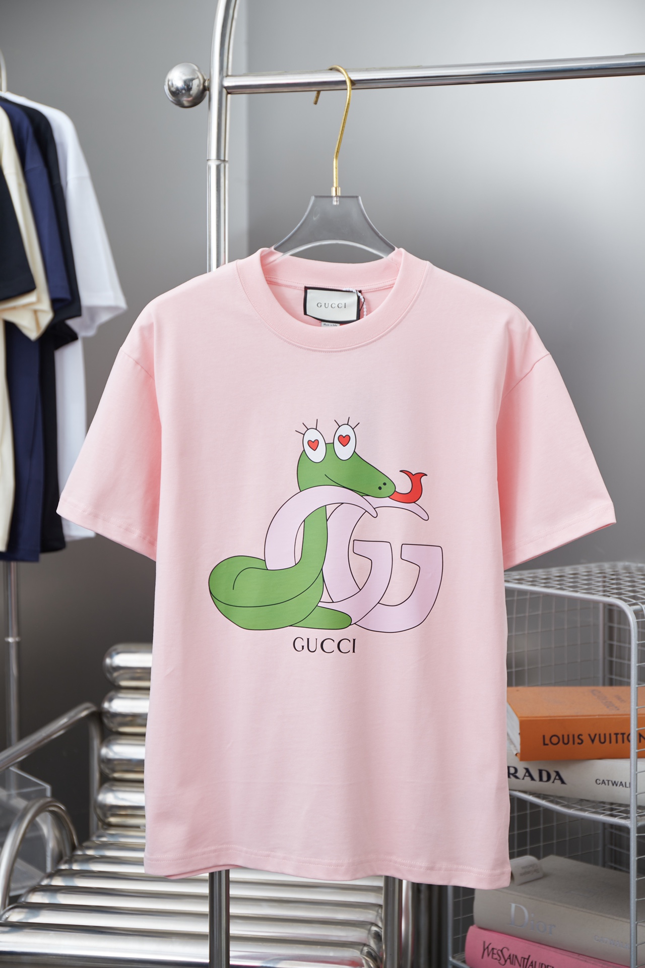 GU Gujia 25SS Early Spring Snake Year Limited Edition Snake Letter Print Short Sleeve Light Luxury Essential for Men an…