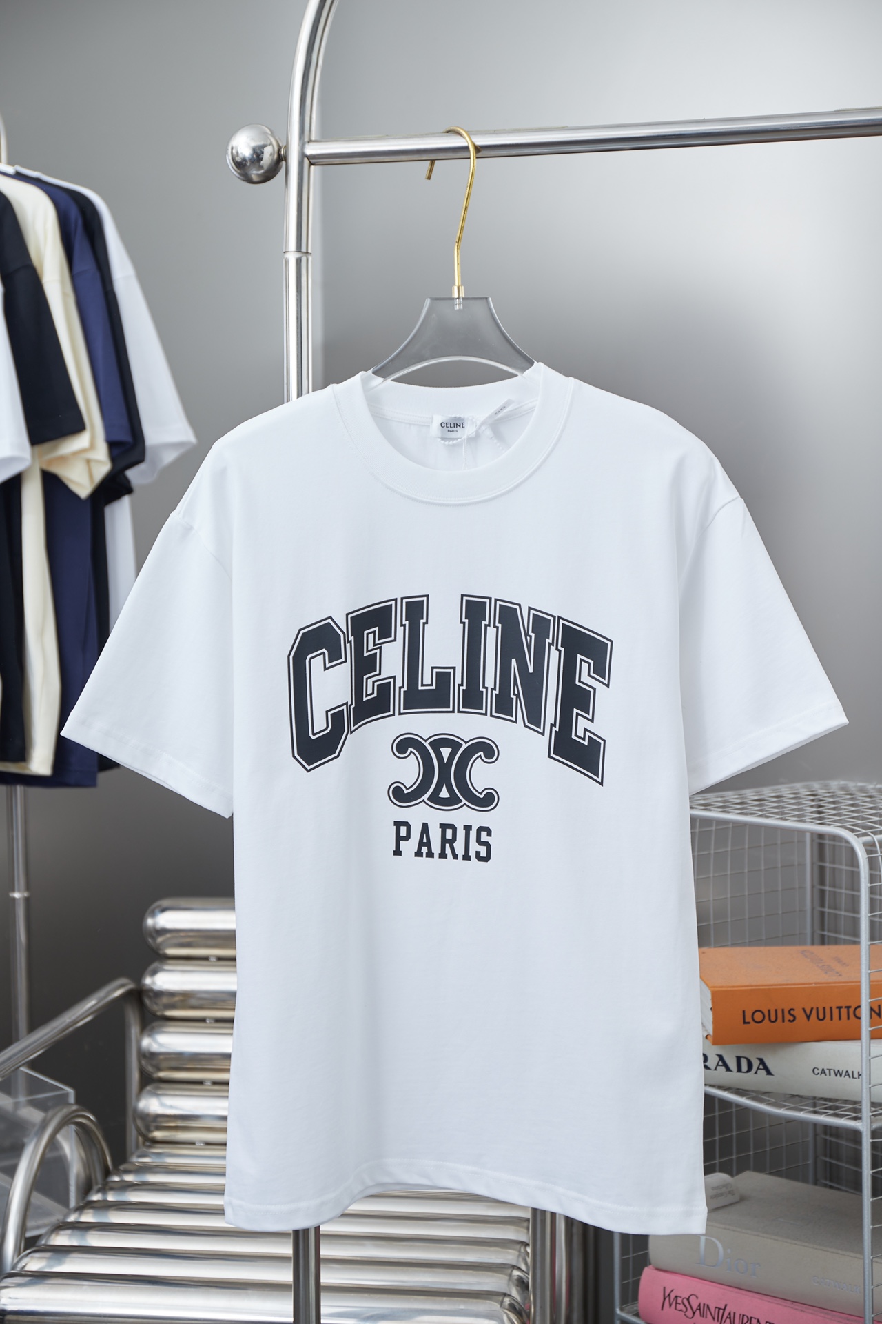 CELIN*25SS nueva camiseta de manga corta con estampado de letras de principios de primavera, lujo ligero, artículo impr…