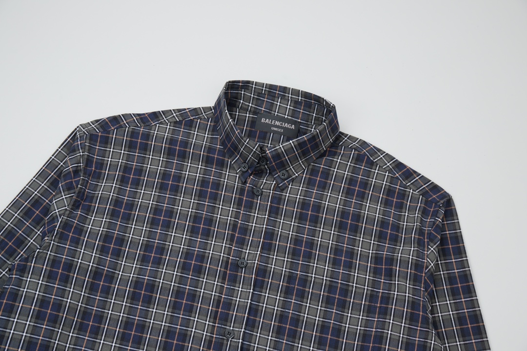 Luxury Paris Fashion Shirt with Detailed Features in Gray – BLCG 25SS Collection - 图片 3