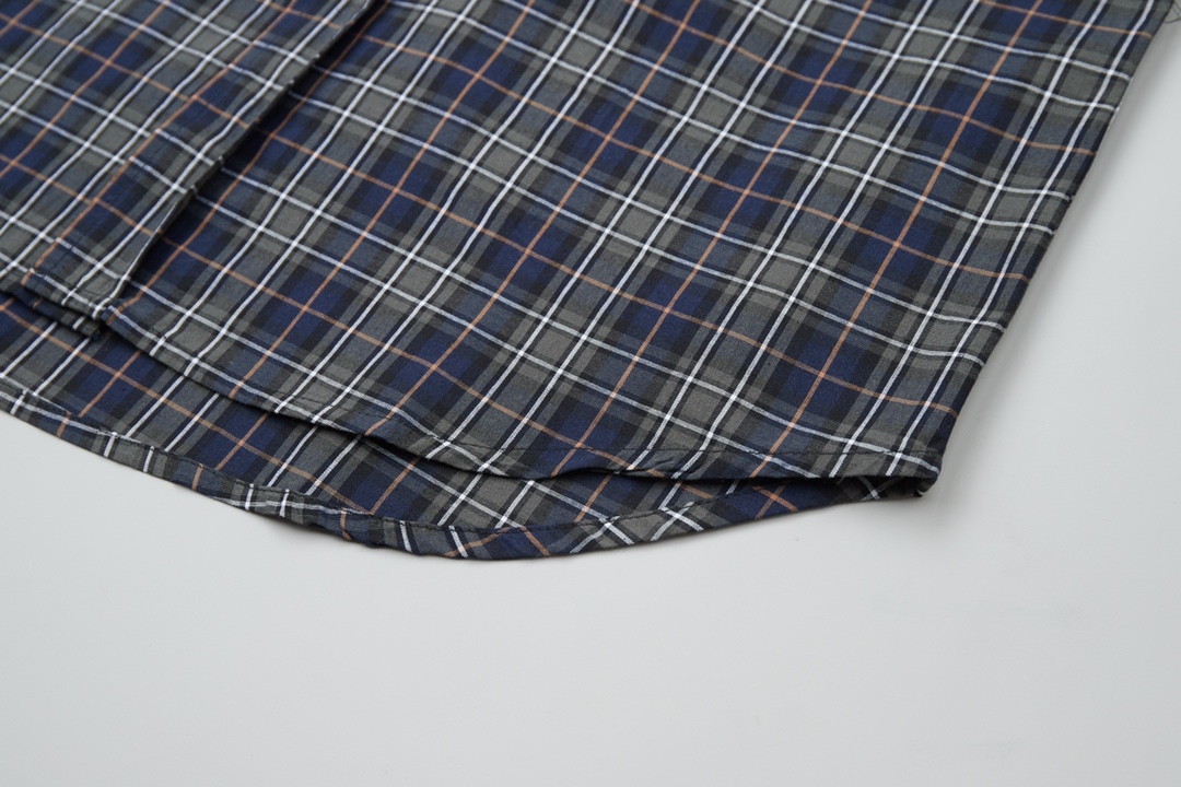 Luxury Paris Fashion Shirt with Detailed Features in Gray – BLCG 25SS Collection - 图片 6