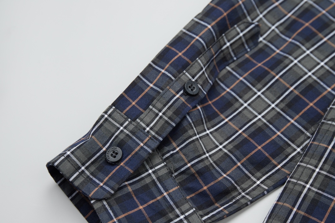 Luxury Paris Fashion Shirt with Detailed Features in Gray – BLCG 25SS Collection - 图片 5