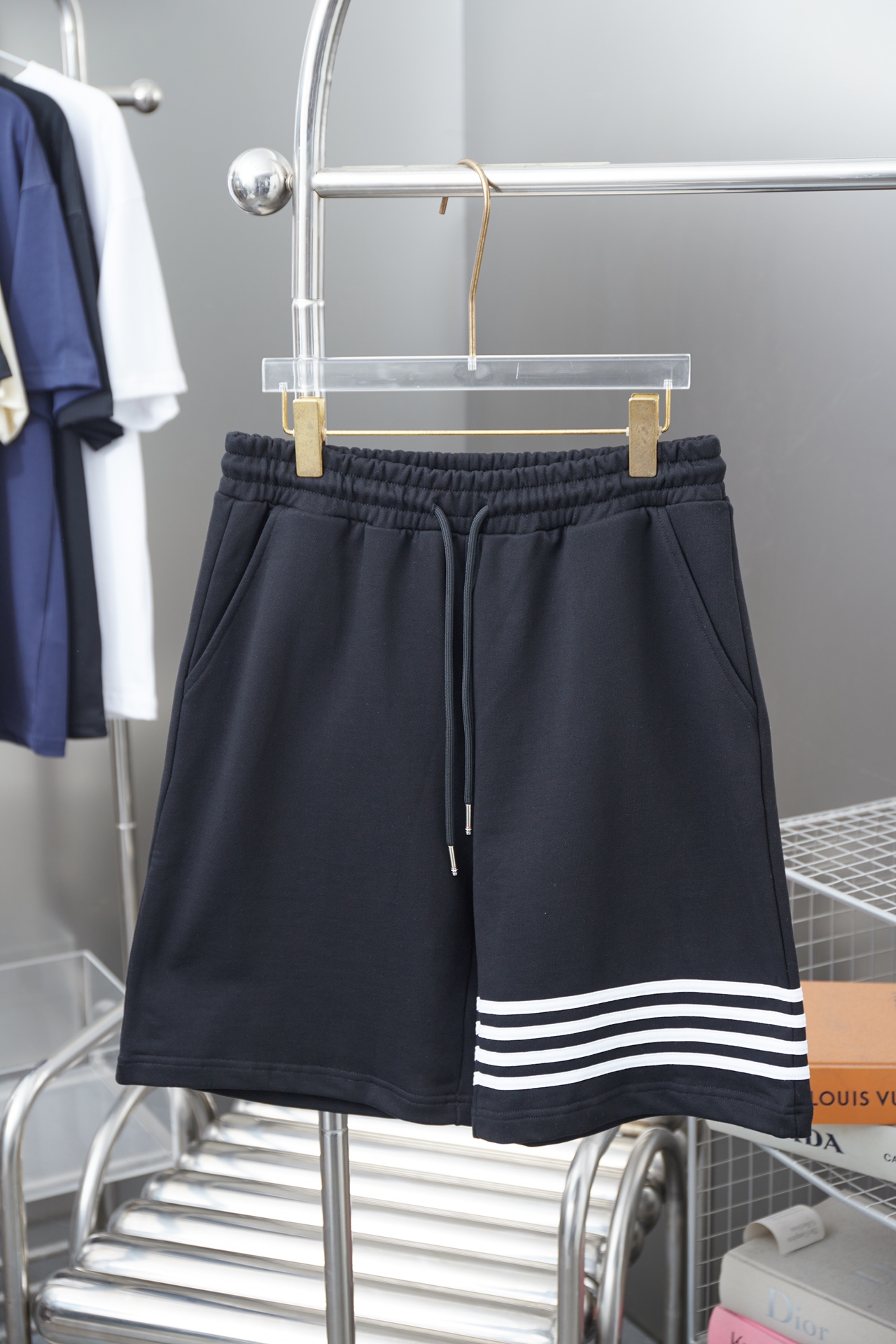 TB Tom 2025 SS nuevos pantalones cortos, clásicos con cinta y letras bordadas, lujo ligero, prenda esencial para hombre…