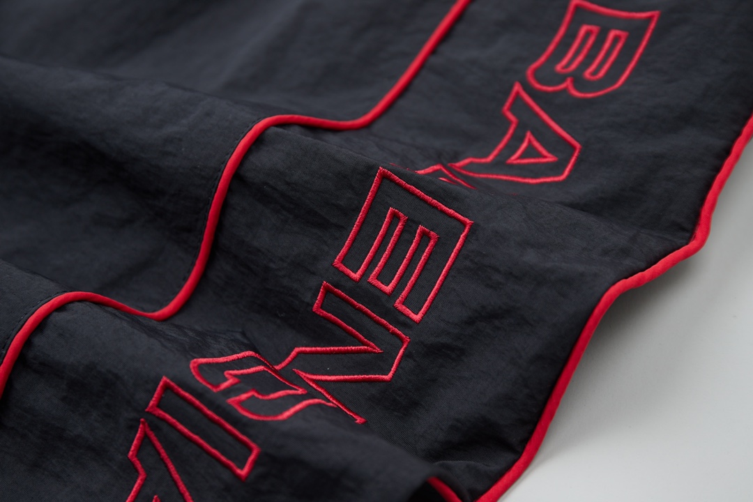 Luxury Red Mansion Embroidery Package with Custom Features: Detailed Description. - 图片 8