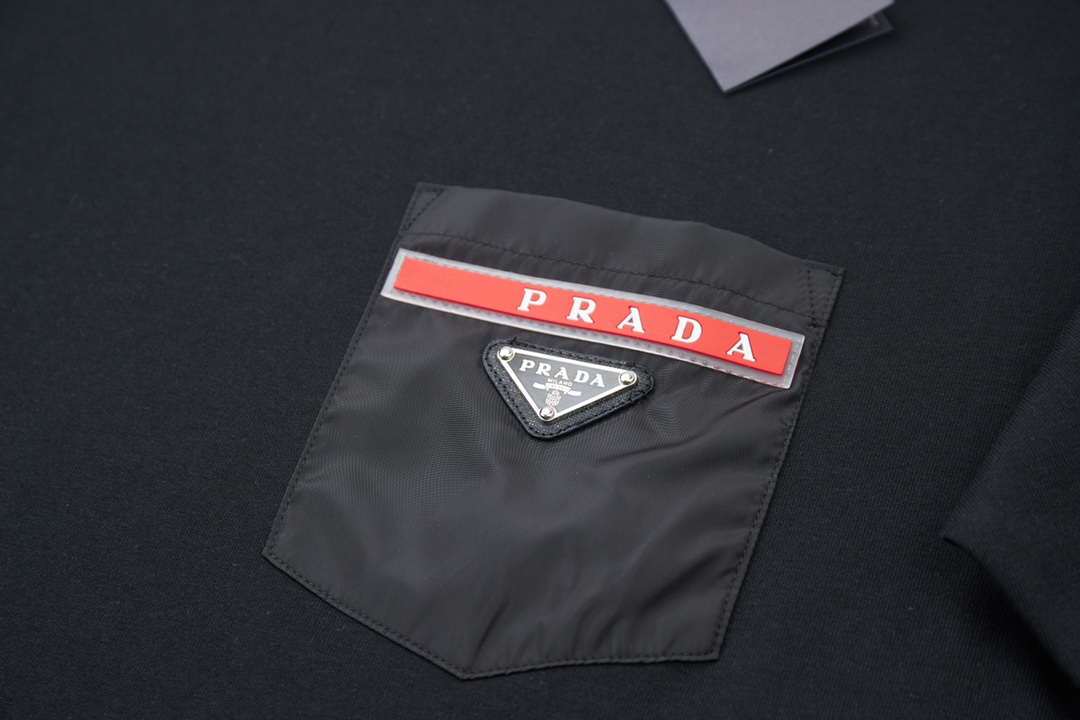 Luxury Cotton T-shirt with Classic Hardware: PRAD* 25SS Detailed Features and Specifications - 图片 4