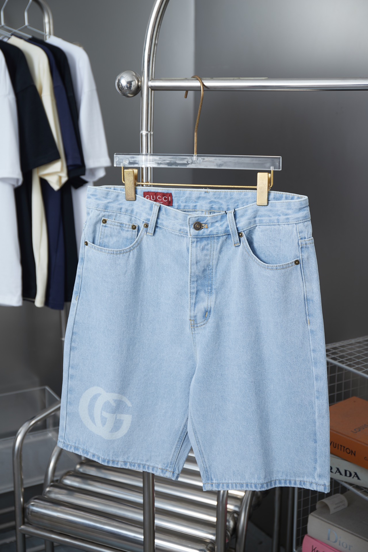 GUCCI 2025 primavera/verano, pantalones cortos vaqueros con estampado láser de color claro lavado para hombre y mujer. …